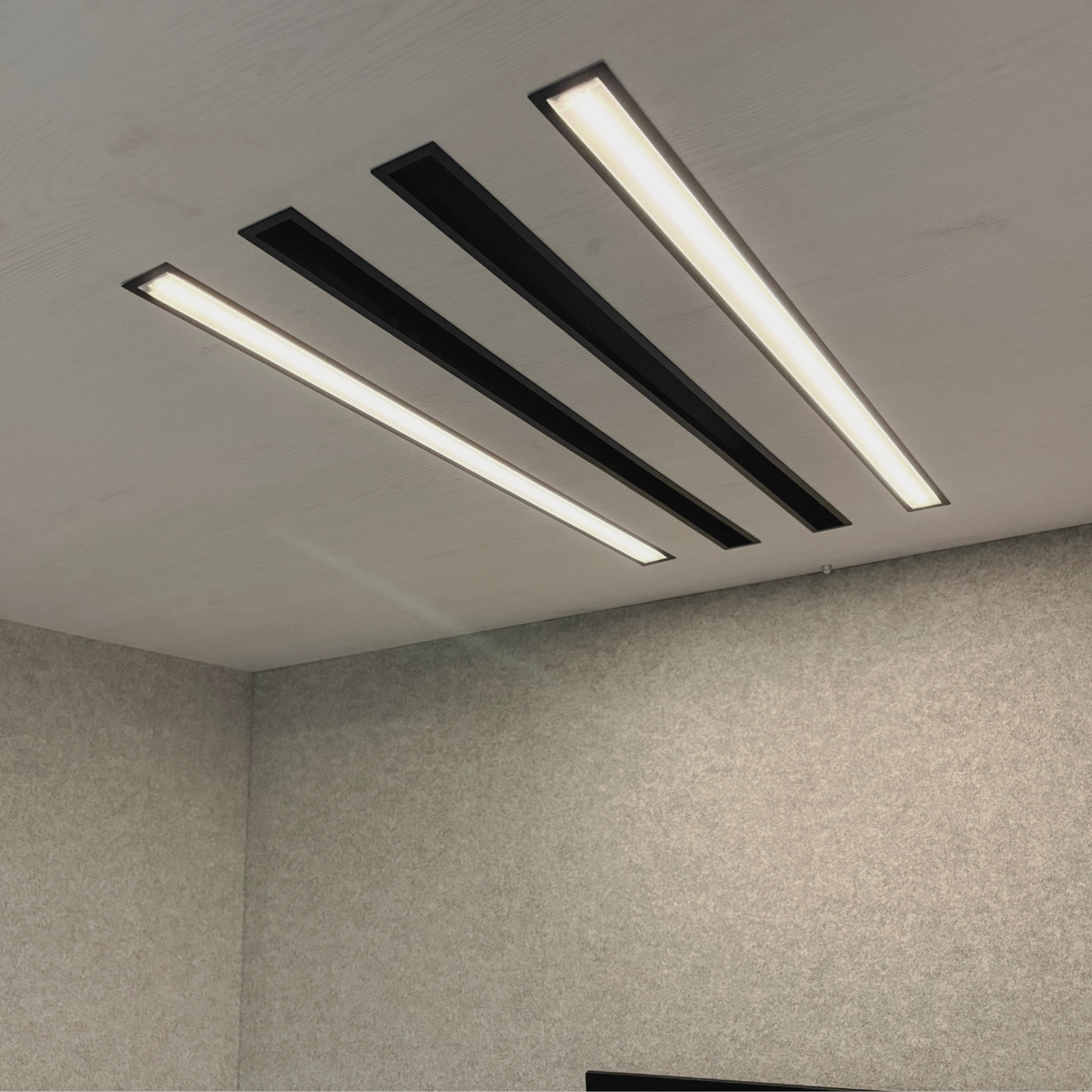 Stillerom Beltton Pod Two H225 x B215 x D105 cm