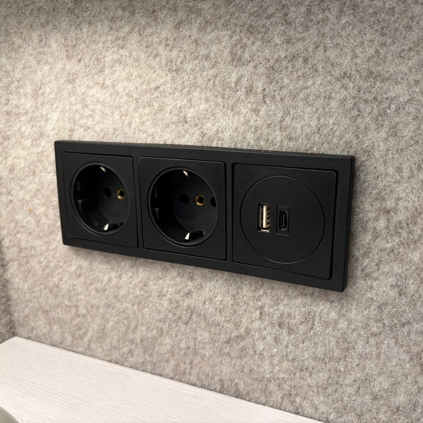 Telefonboks Beltton Work Pod H225 x B110 x D105 cm