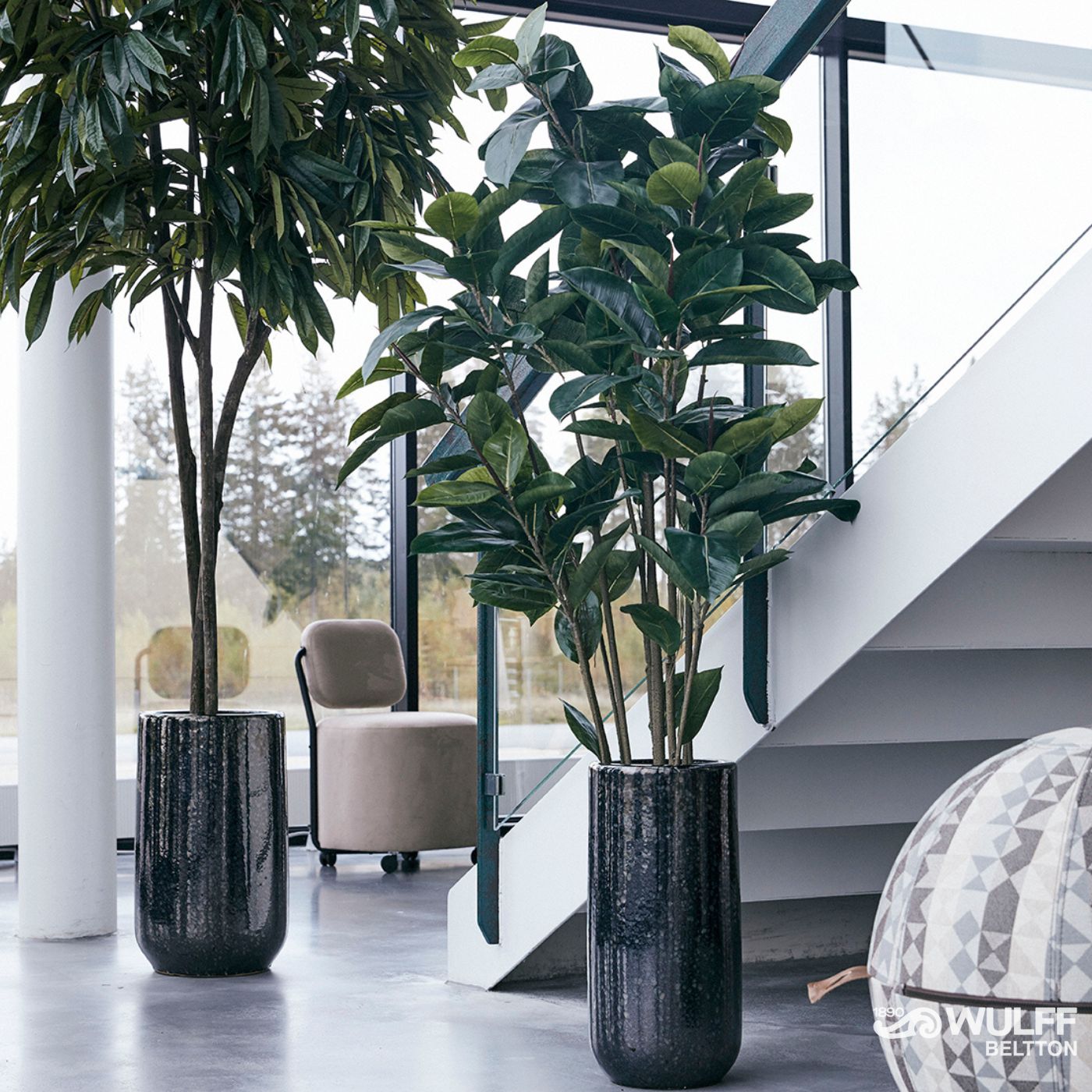 Naturtrogna konstväxter för hem och arbetsplats