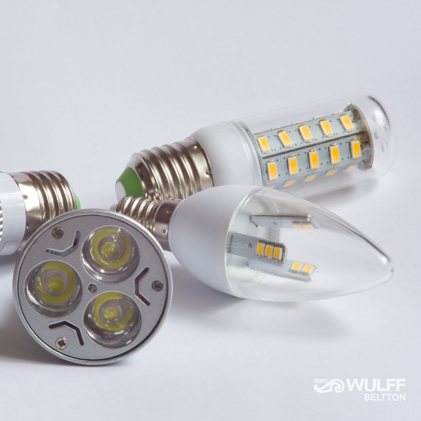 Titta Närmare på Plus och Minus av Arbetsbelysning LED