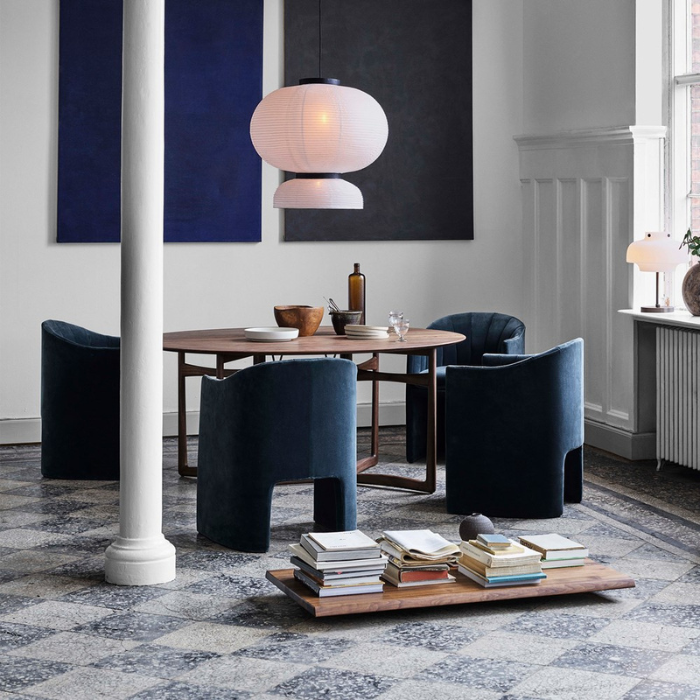 Välkommen till vårt sortiment av Matbord och Cafebord