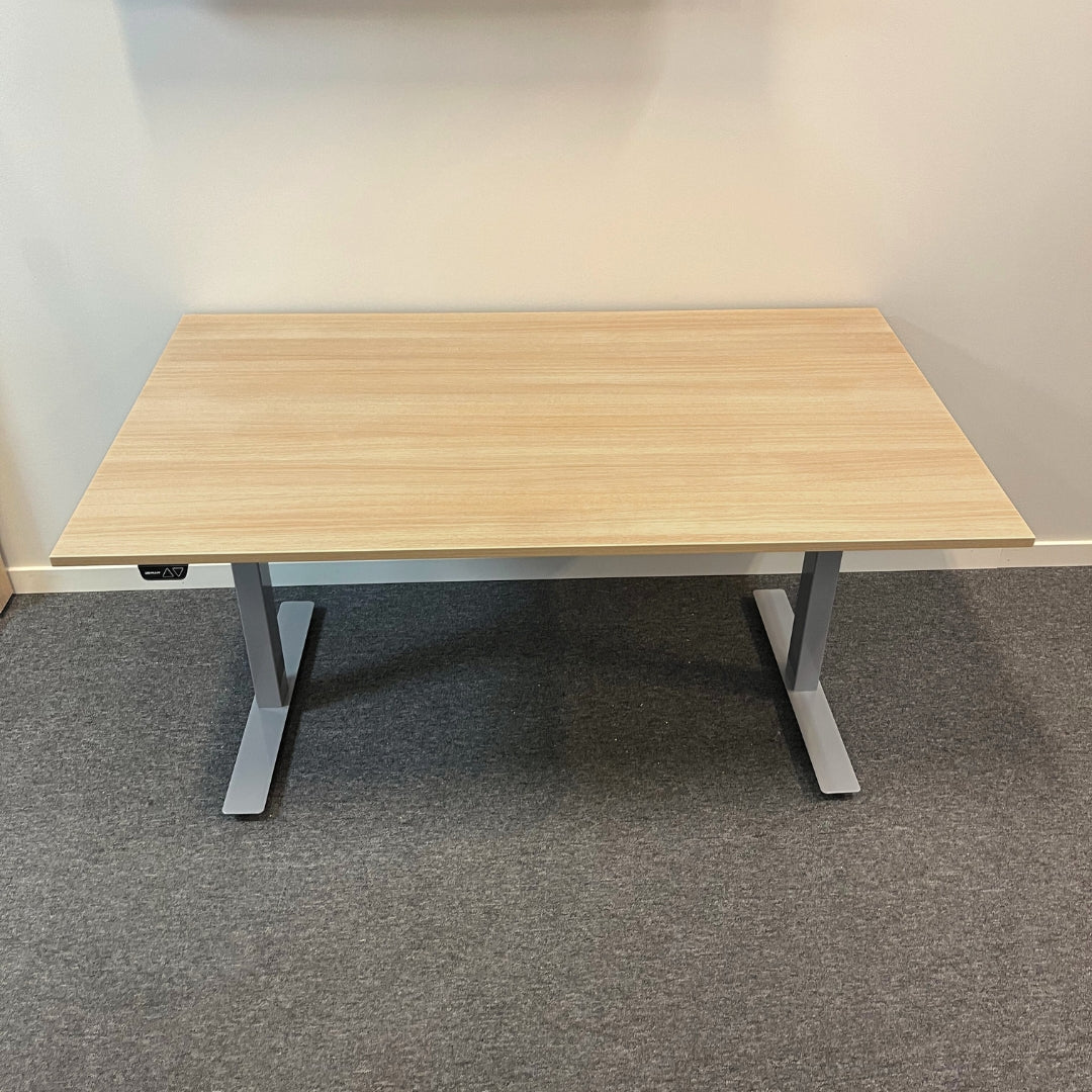 Hev senk skrivebord 140x80cm