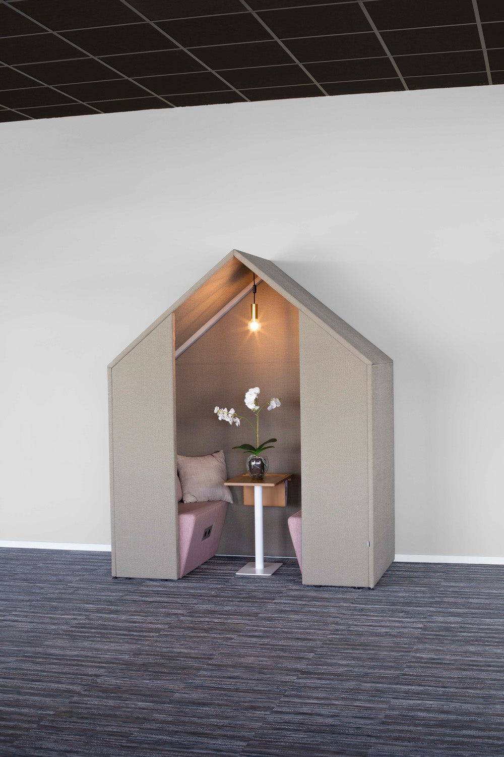 half-a-hut-with-front-screens