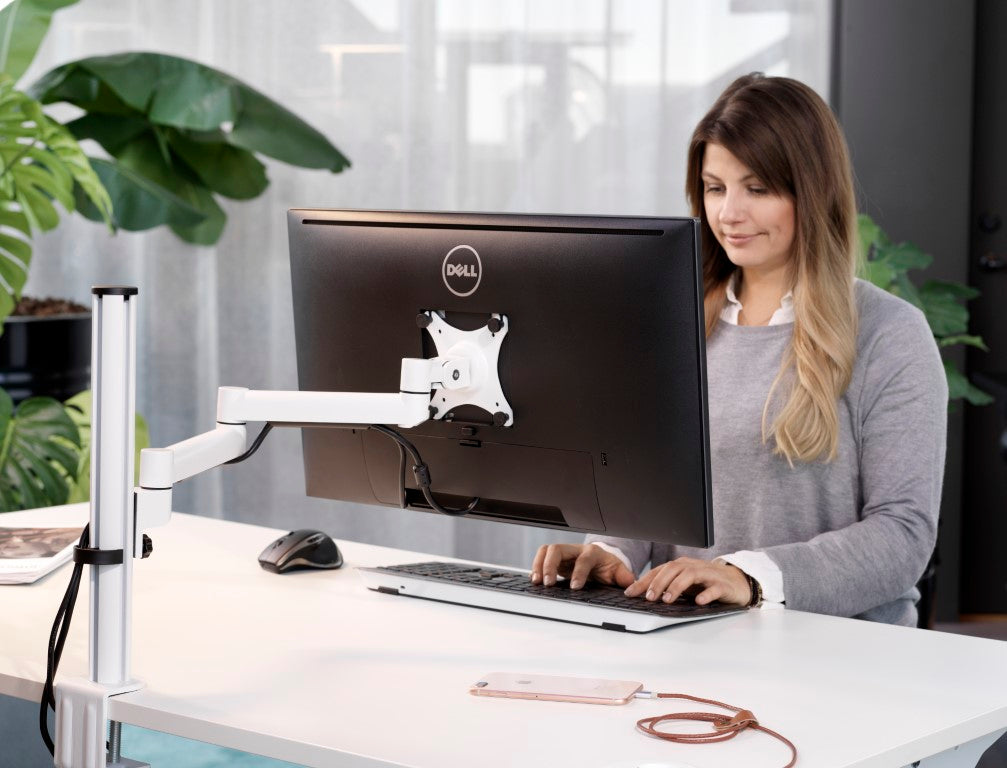 v4-monitor-arm-sv